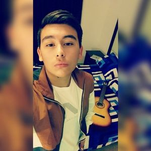 Meet your Posher, Eduardo